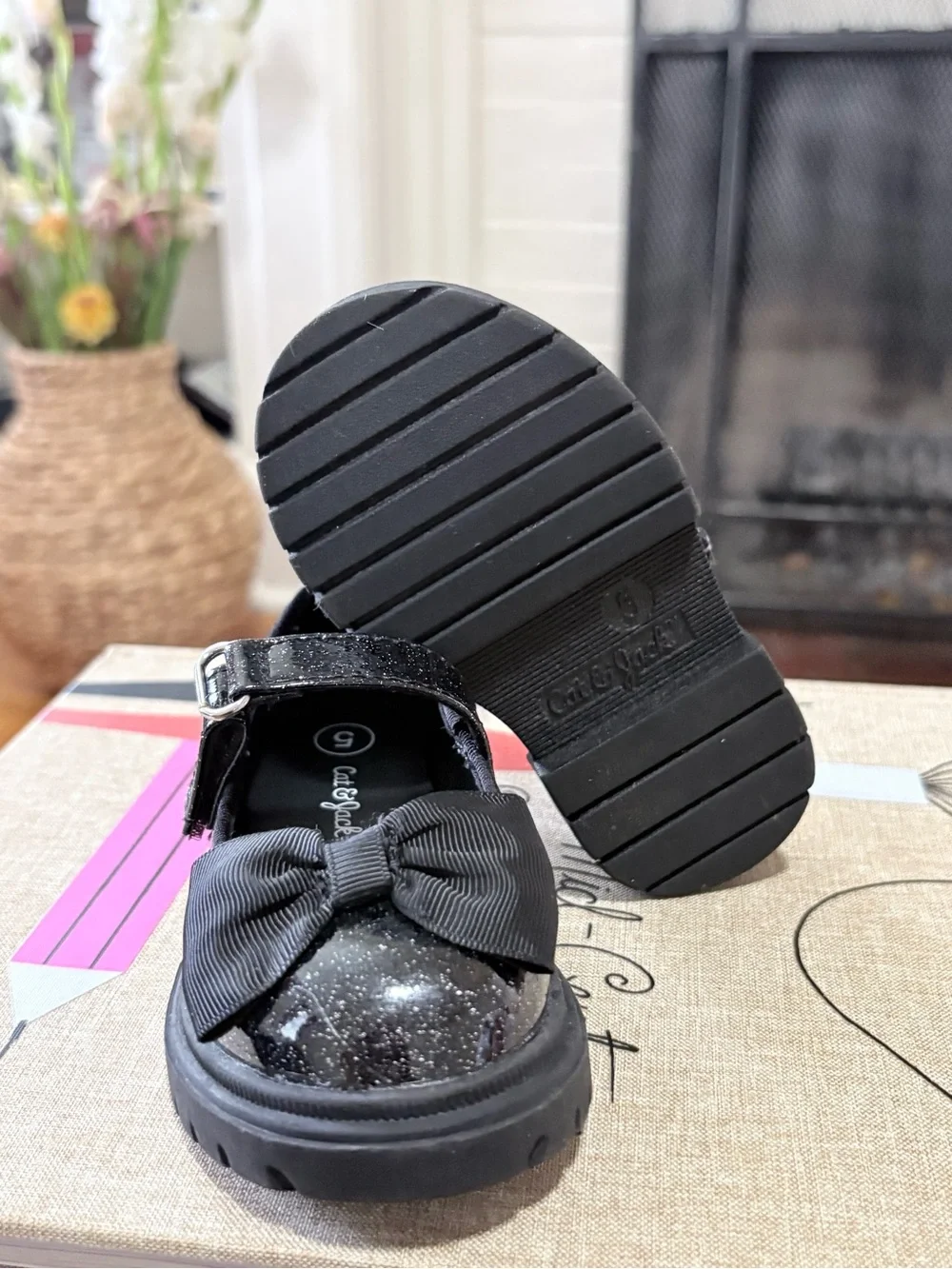 Cat & Jack Black Glitter Mary Jane Shoes with Bow
